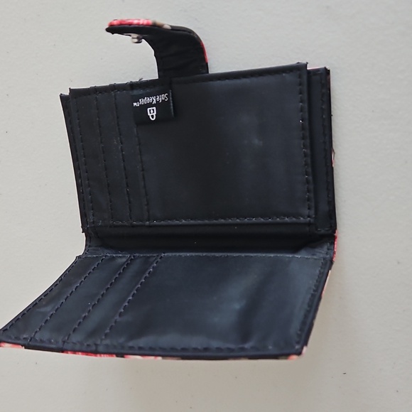 Safe Keeper Floral Black Wallet - Picture 3 of 11